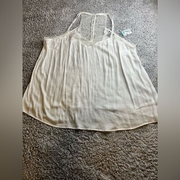 TORRID White Racer Button Back Lace Top Sz 2 - Picture 1 of 6